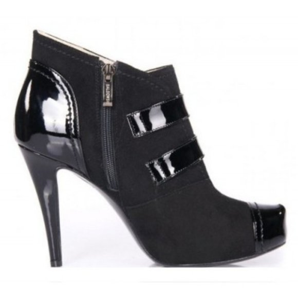Designer Women Booties in Black Leather